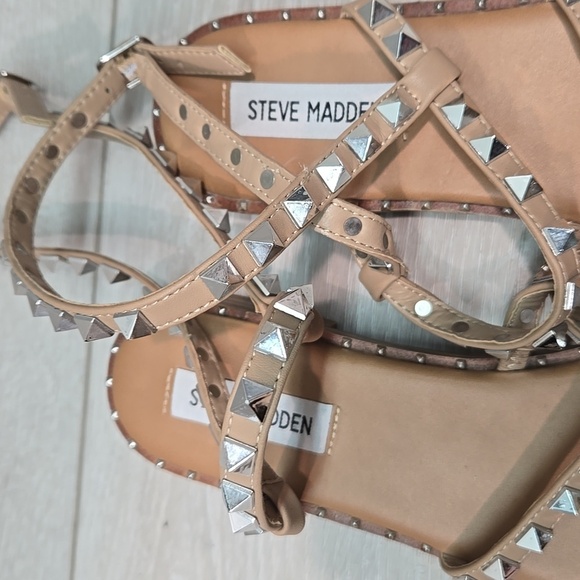 Steve Madden Women Travel Strappy Tan Studded Sandals Slide Flats Shoes Sz 7.5 - Picture 5 of 10